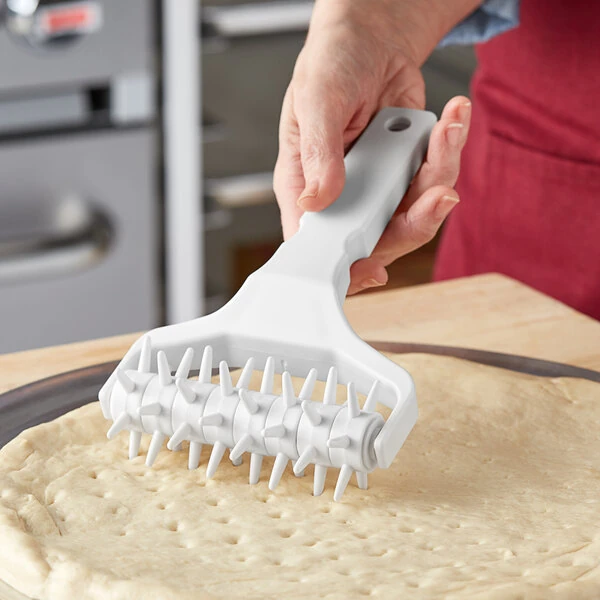 Choice 5" Wide Dough Docker with Plastic Handle - 5/8" Plastic Pins
