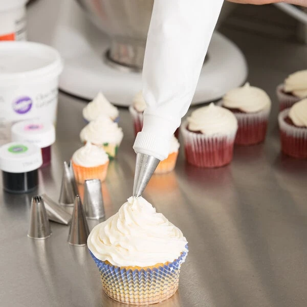 Ateco 334 8-Piece Stainless Steel Piping Tip Decorating Set