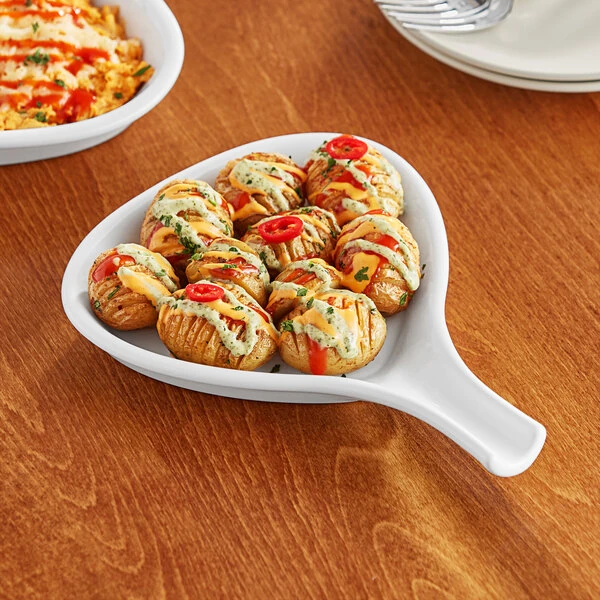 Acopa 10 oz. White Stoneware Fry Pan Server - 12/Case