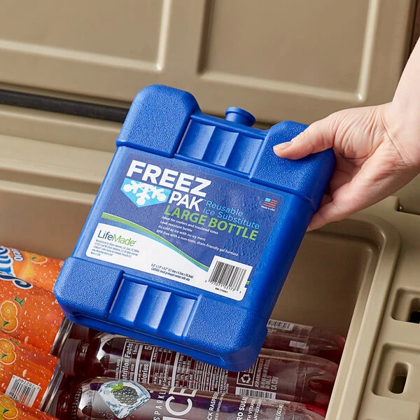 Lifoam Freez Pak Large Reusable Ice Pack with Hard Shell 1035041