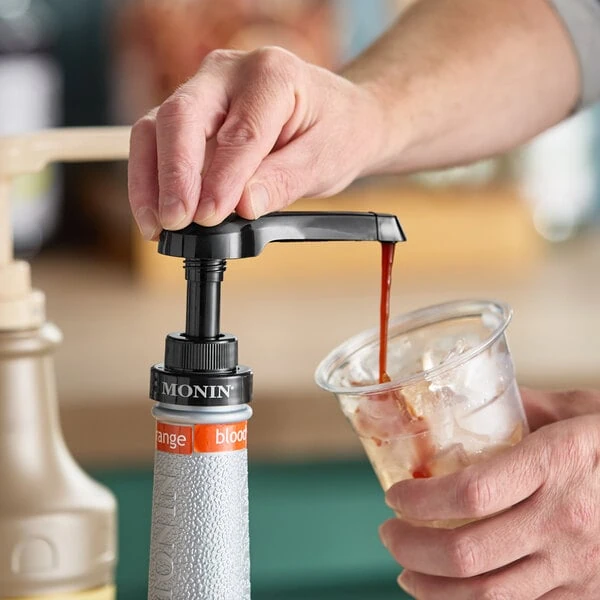 Monin Exclusive 0.50 oz. Puree Pump for 1 Liter Bottles P245