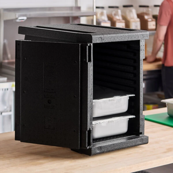 Cambro Cam GoBox® Black Front Loading EPP Insulated Food Pan Carrier - 6 Full-Size Pan Max Capacity