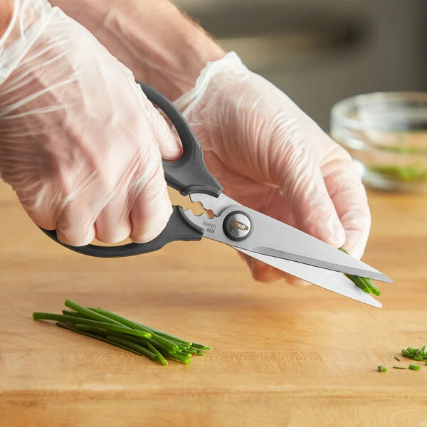 OXO 1072121 Good Grips 3" All-Purpose Kitchen & Herb Shears