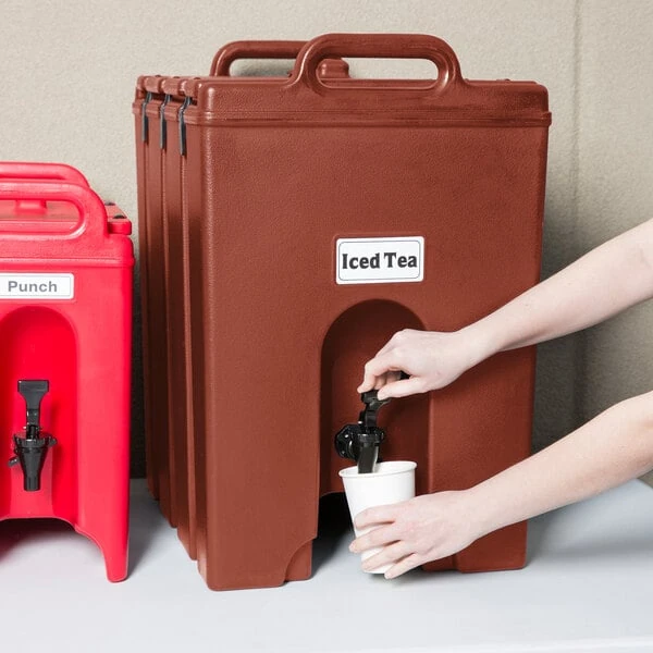 Cambro 1000LCD402 Camtainer® 11.75 Gallon Brick Red Insulated Beverage Dispenser