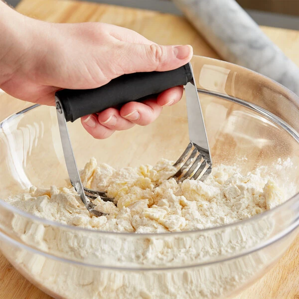 Choice Stainless Steel Pastry Blender with 5 Blades and Black Non-Slip Handle