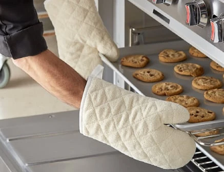 Oven Mitts, Gloves, & Pot Holders