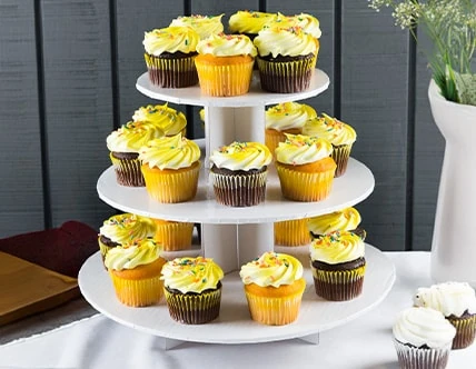 Disposable Cake and Cupcake Stands